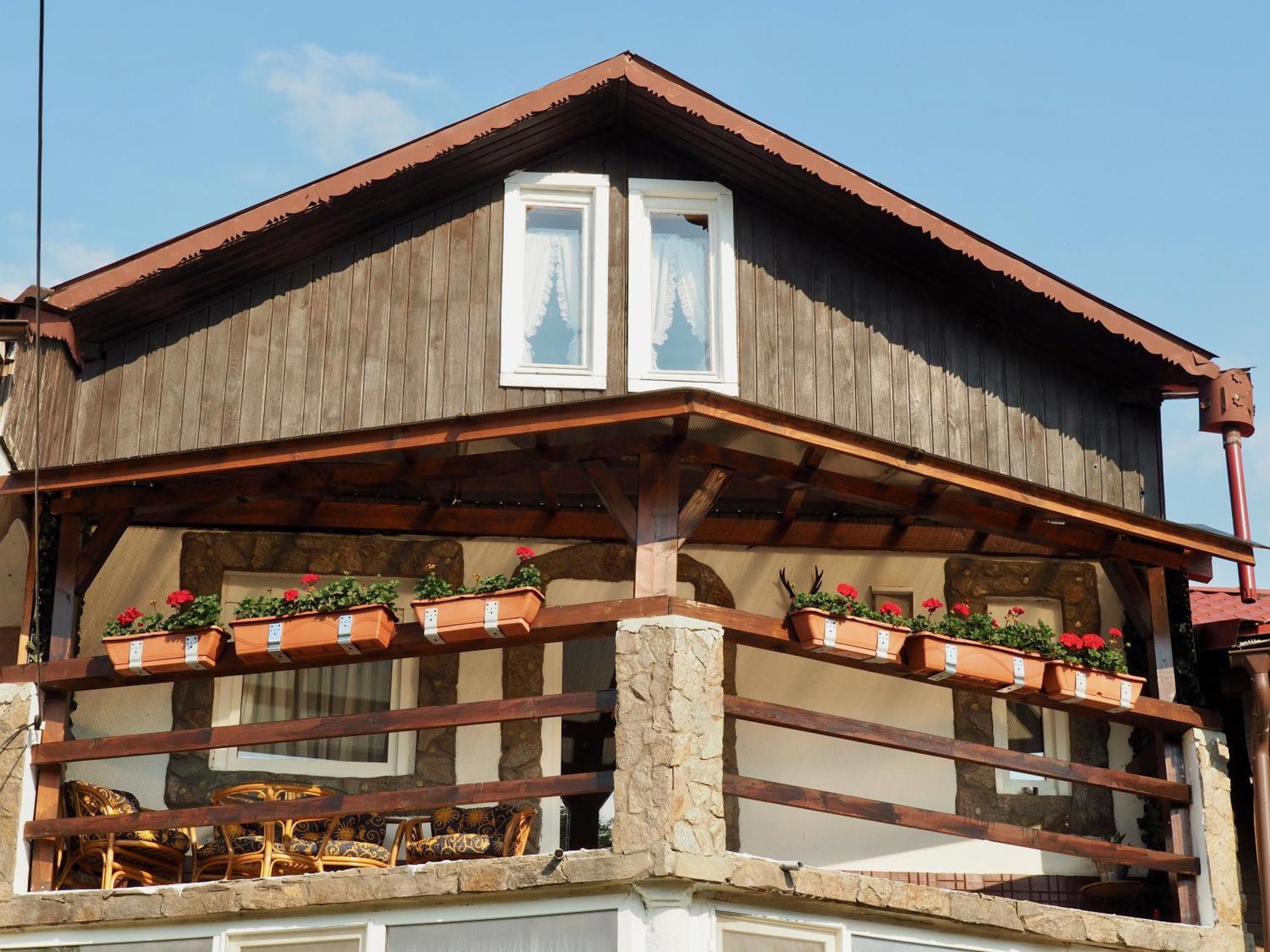 Holiday House Valiug Bagian luar foto